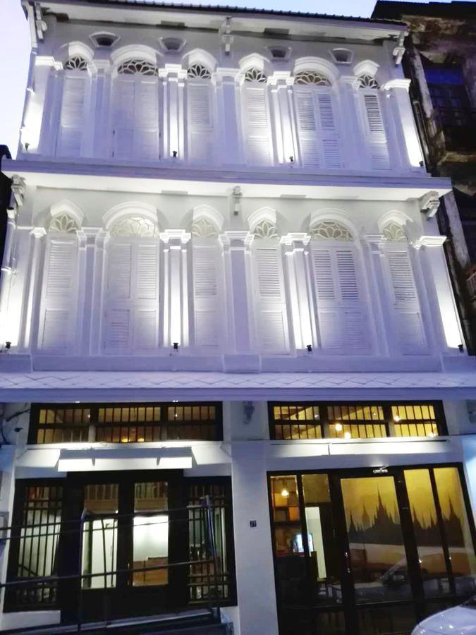 Baobabed Hostel Yangon, Myanmar Екстер'єр фото