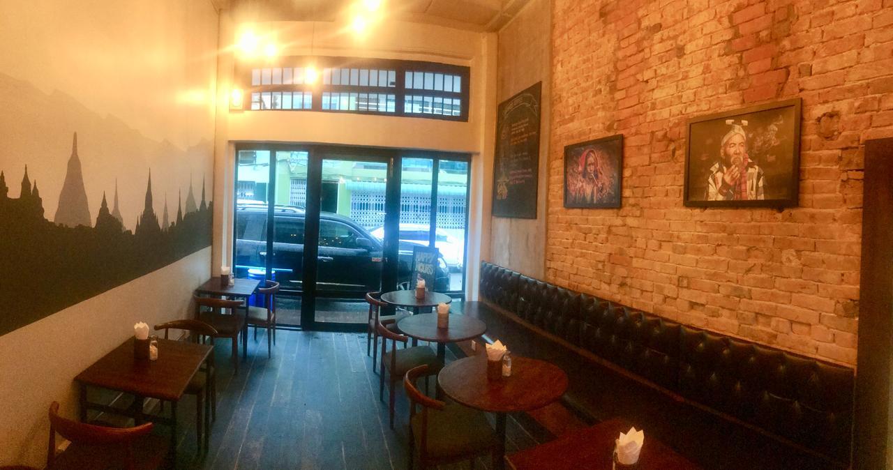Baobabed Hostel Yangon, Myanmar Екстер'єр фото