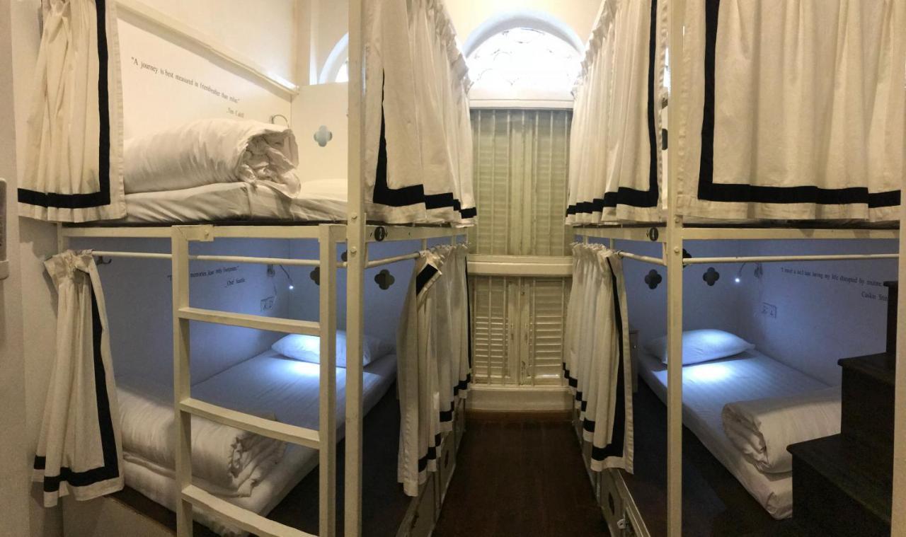Baobabed Hostel Yangon, Myanmar Екстер'єр фото