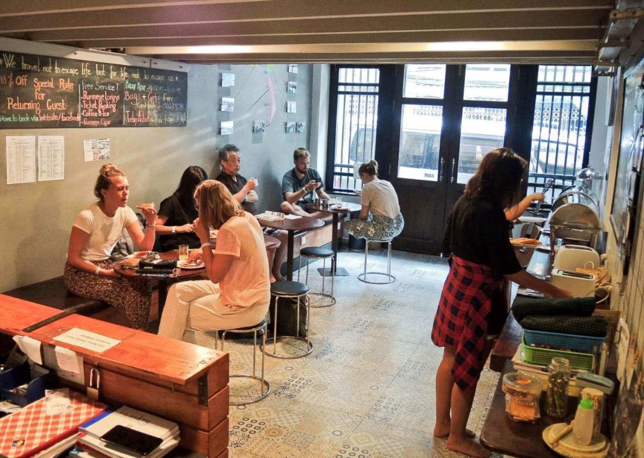 Baobabed Hostel Yangon, Myanmar Екстер'єр фото
