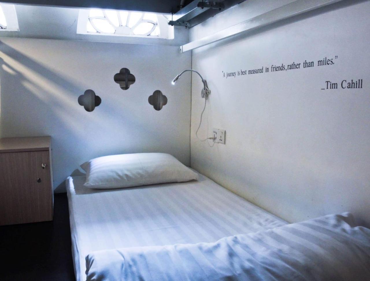 Baobabed Hostel Yangon, Myanmar Екстер'єр фото
