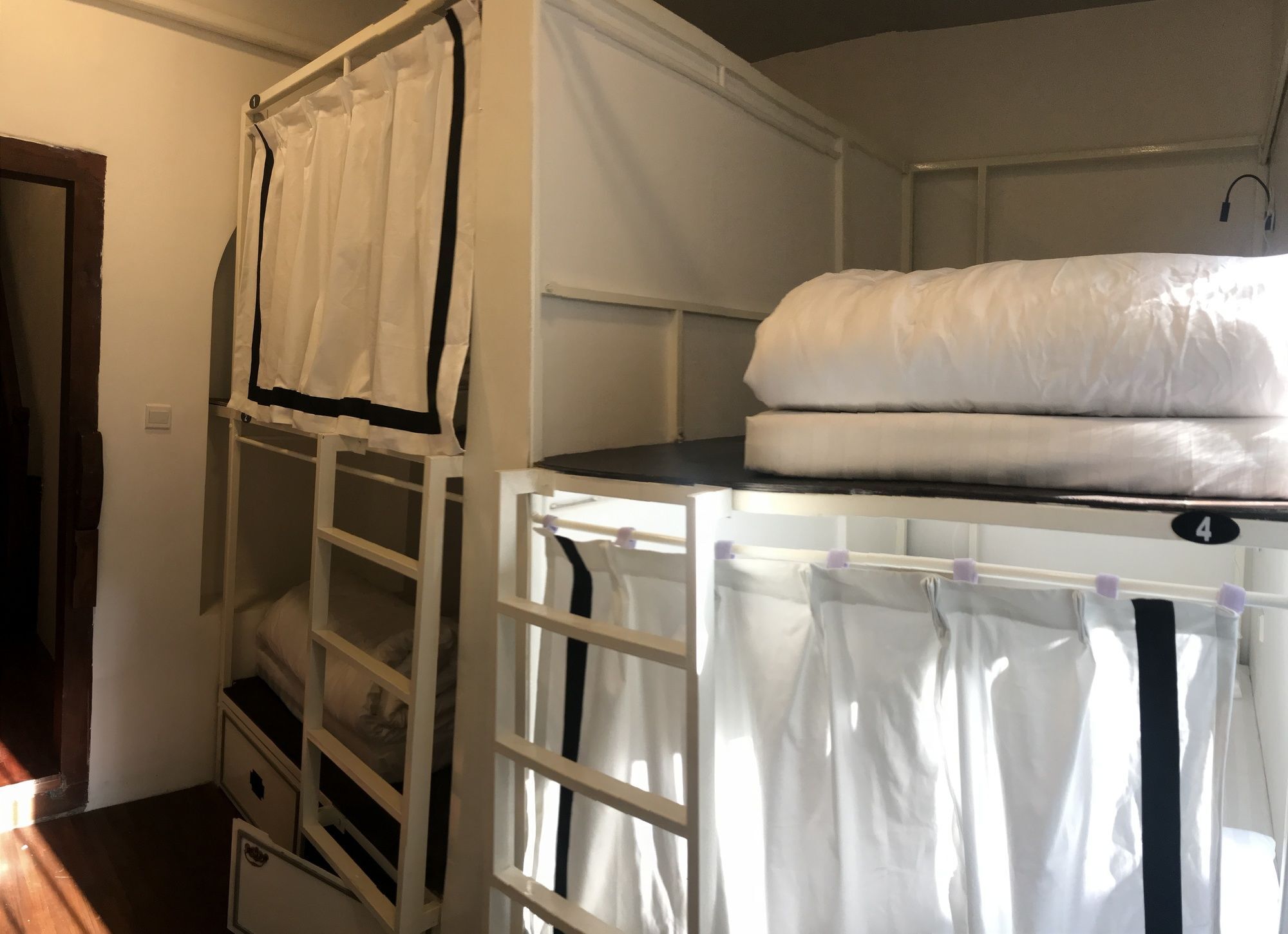 Baobabed Hostel Yangon, Myanmar Екстер'єр фото