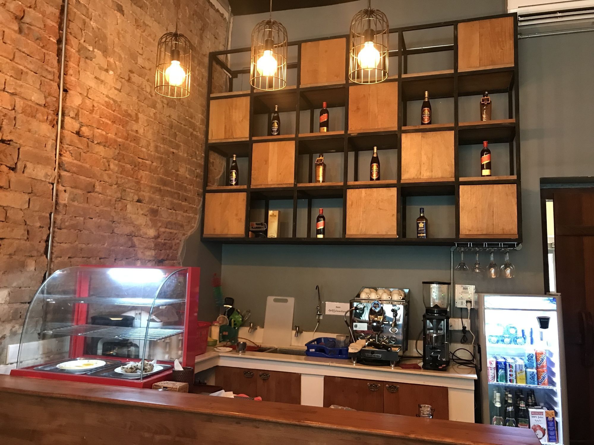 Baobabed Hostel Yangon, Myanmar Екстер'єр фото