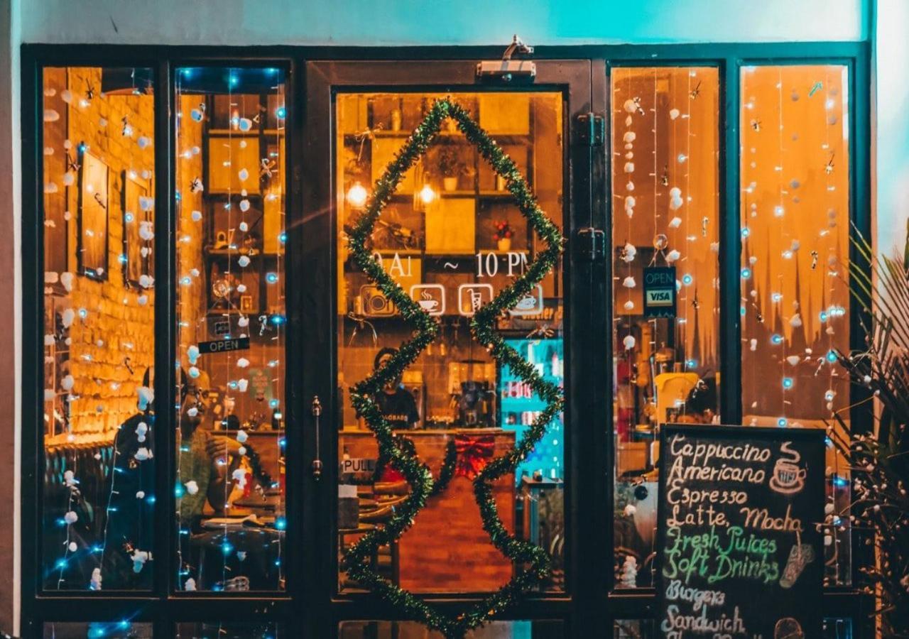 Baobabed Hostel Yangon, Myanmar Екстер'єр фото